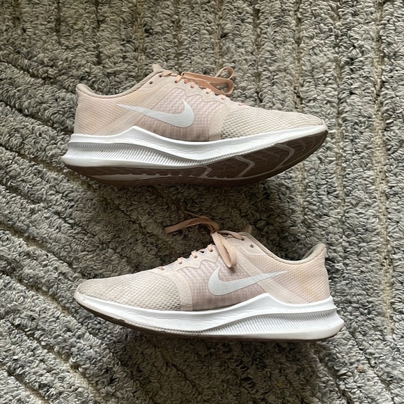 Nike Downshifter 11 Women’s Running Shoes Light Pink, 7.5 - Picture 10 of 12